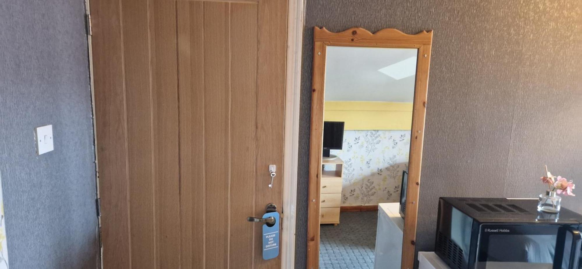 Kayumba Properties Ltd Лідс Екстер'єр фото